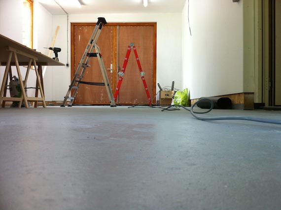 05-2014 - Garage vloer heeft een epoxy coating